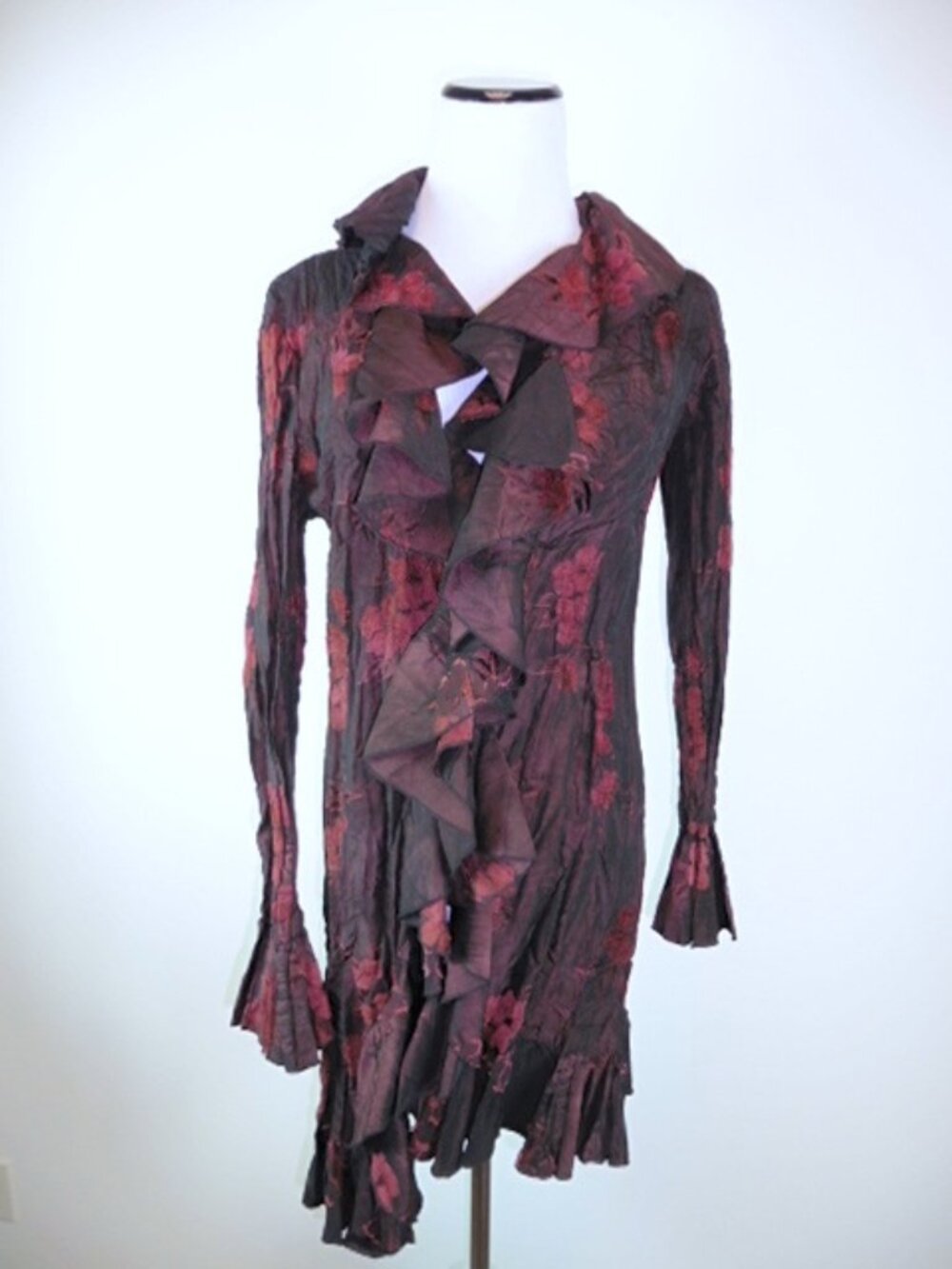 Alberto Makali red black ruffle floral crinkled pleated stretch coat duster M